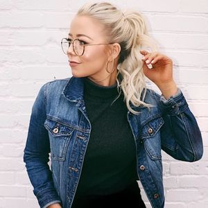 Meet your Posher, Kayla